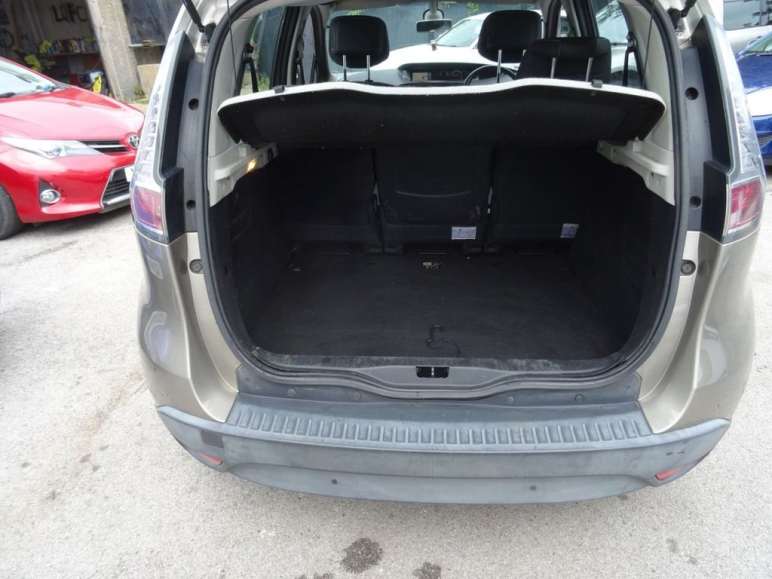 1.5 dCi Dynamique TomTom MPV 5dr Diesel Manual Eur