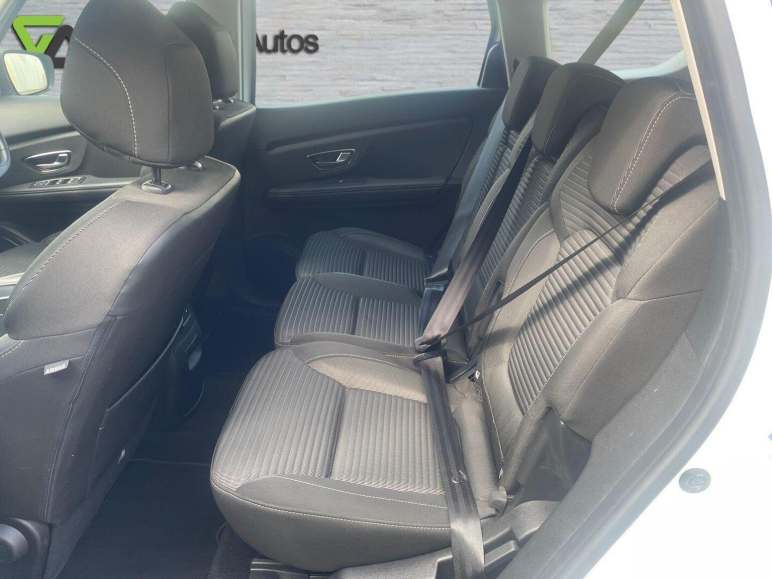 1.3 TCe Iconic Euro 6 (s/s) 5dr