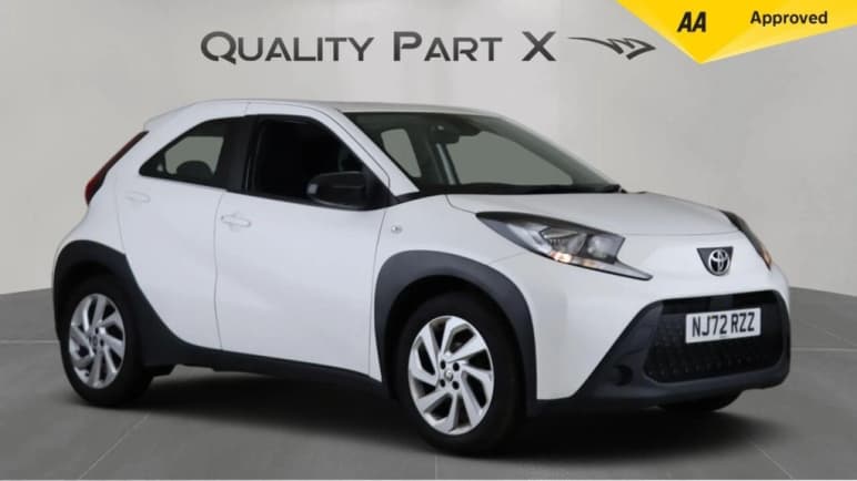 TOYOTA AYGO X