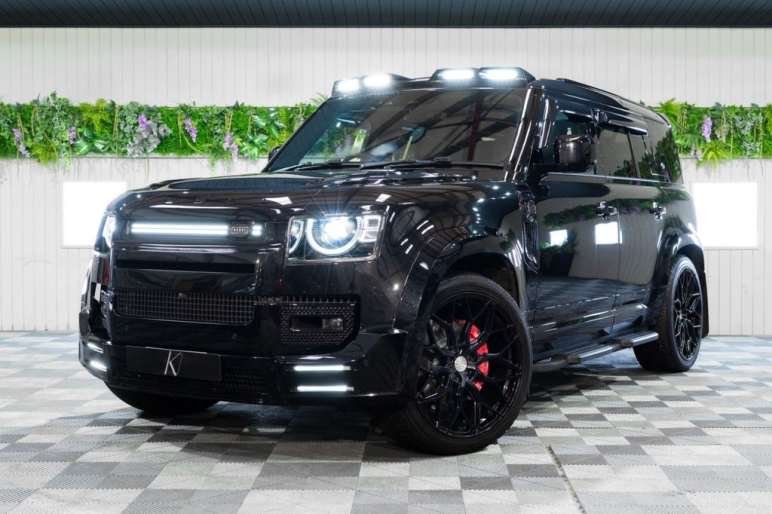 LAND ROVER DEFENDER