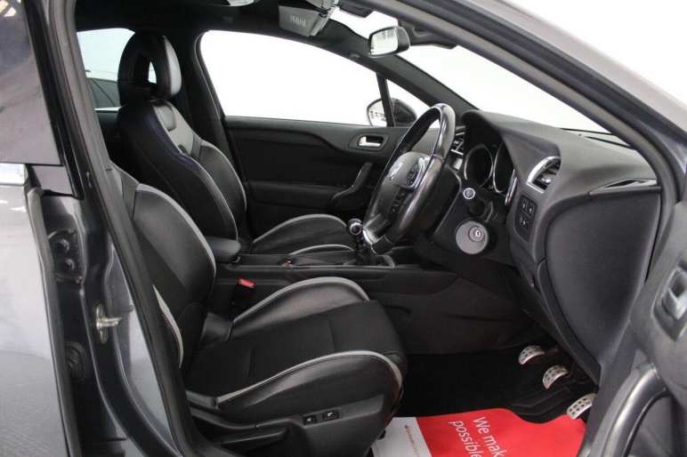 1.6 e-HDi Airdream DStyle Euro 5 (s/s) 5dr