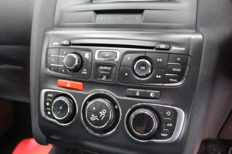 1.6 e-HDi Airdream DStyle Euro 5 (s/s) 5dr