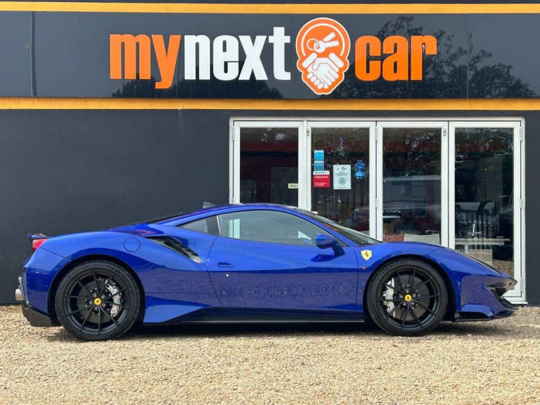 3.9T V8 Coupe 2dr Petrol F1 DCT Euro 6 (s/s) (720