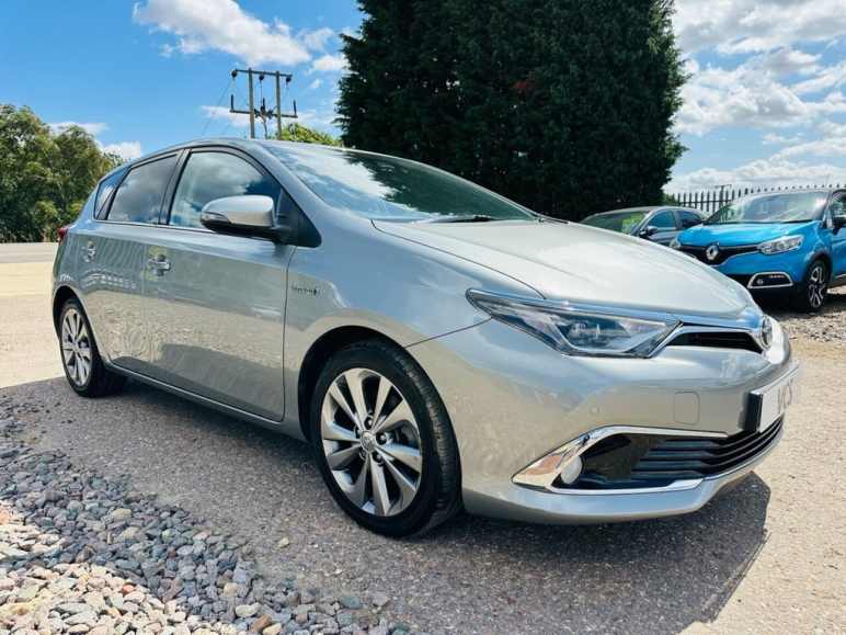 1.8 VVT-h Excel Hatchback 5dr Petrol Hybrid CVT Eu