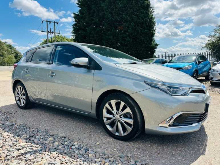 1.8 VVT-h Excel Hatchback 5dr Petrol Hybrid CVT Eu