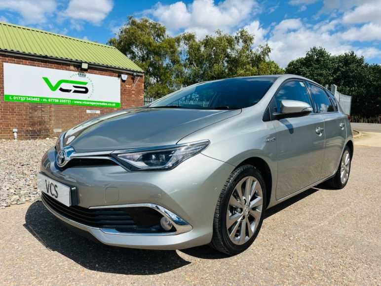 1.8 VVT-h Excel Hatchback 5dr Petrol Hybrid CVT Eu
