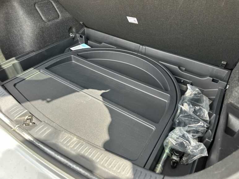 1.8 VVT-h Excel Hatchback 5dr Petrol Hybrid CVT Eu