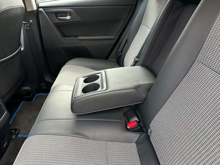 1.8 VVT-h Excel Hatchback 5dr Petrol Hybrid CVT Eu