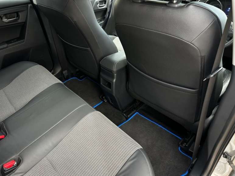 1.8 VVT-h Excel Hatchback 5dr Petrol Hybrid CVT Eu