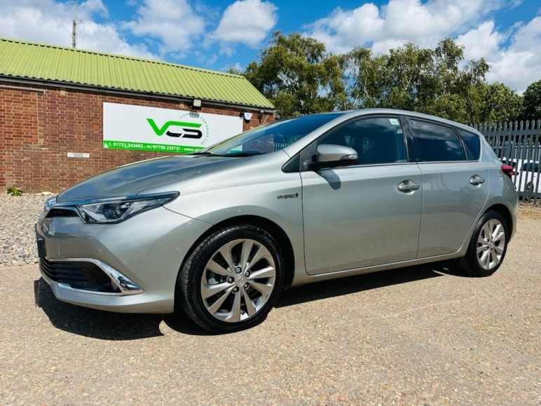1.8 VVT-h Excel Hatchback 5dr Petrol Hybrid CVT Eu