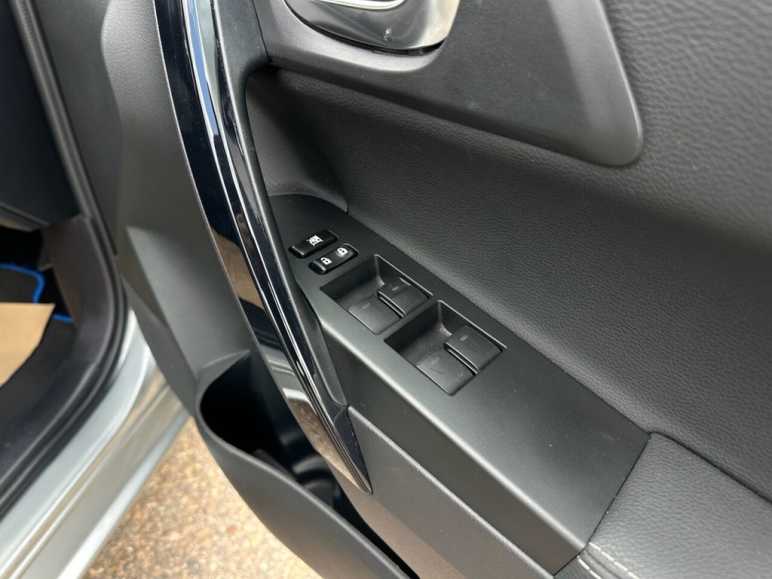 1.8 VVT-h Excel Hatchback 5dr Petrol Hybrid CVT Eu