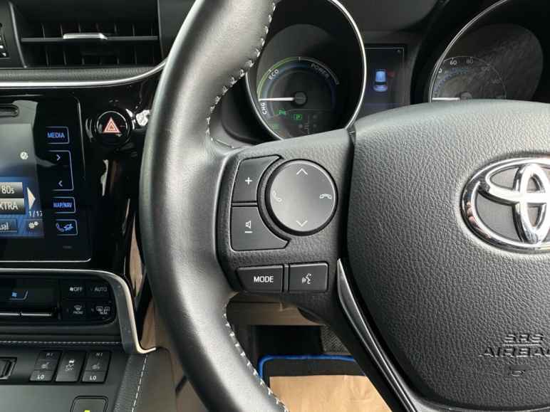 1.8 VVT-h Excel Hatchback 5dr Petrol Hybrid CVT Eu