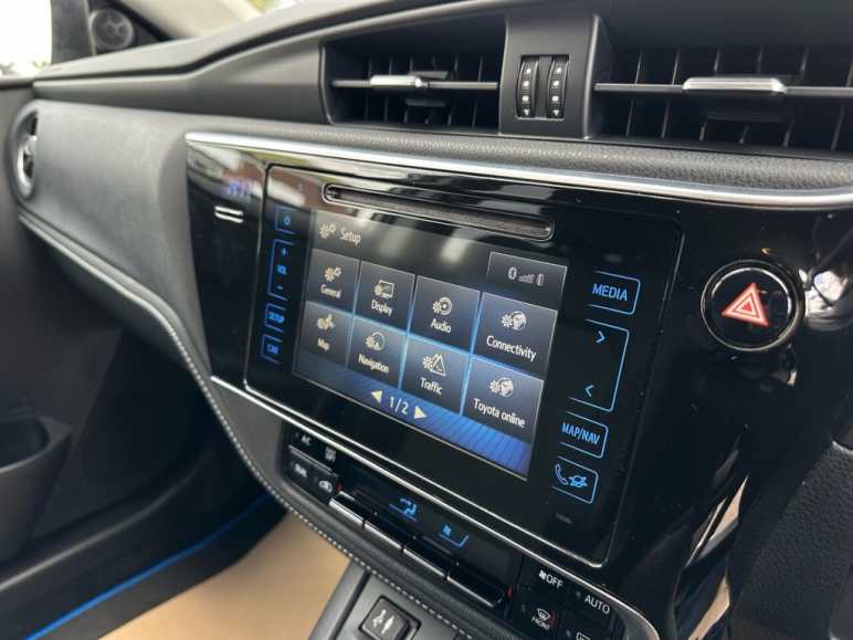 1.8 VVT-h Excel Hatchback 5dr Petrol Hybrid CVT Eu