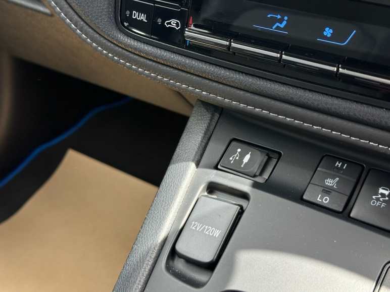 1.8 VVT-h Excel Hatchback 5dr Petrol Hybrid CVT Eu