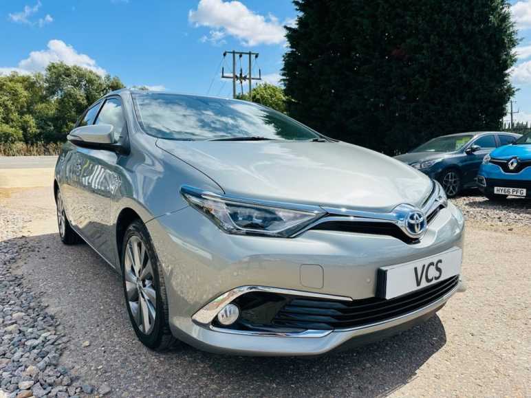 1.8 VVT-h Excel Hatchback 5dr Petrol Hybrid CVT Eu