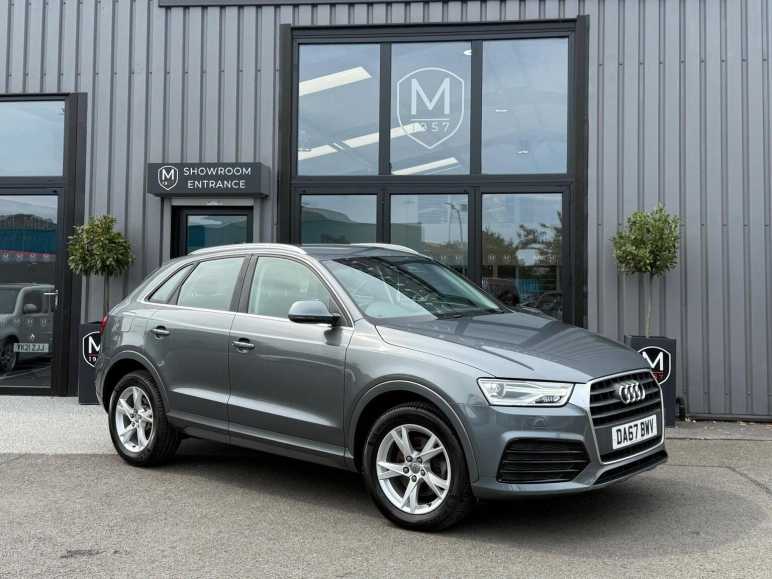 AUDI Q3