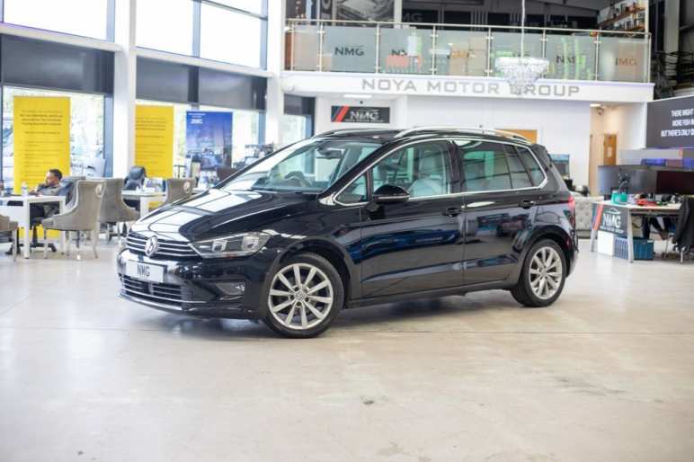 Volkswagen Golf Sv