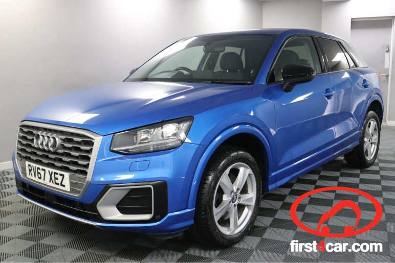 AUDI Q2