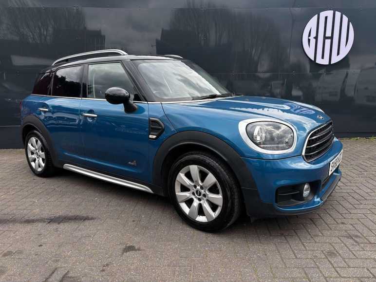 MINI COUNTRYMAN