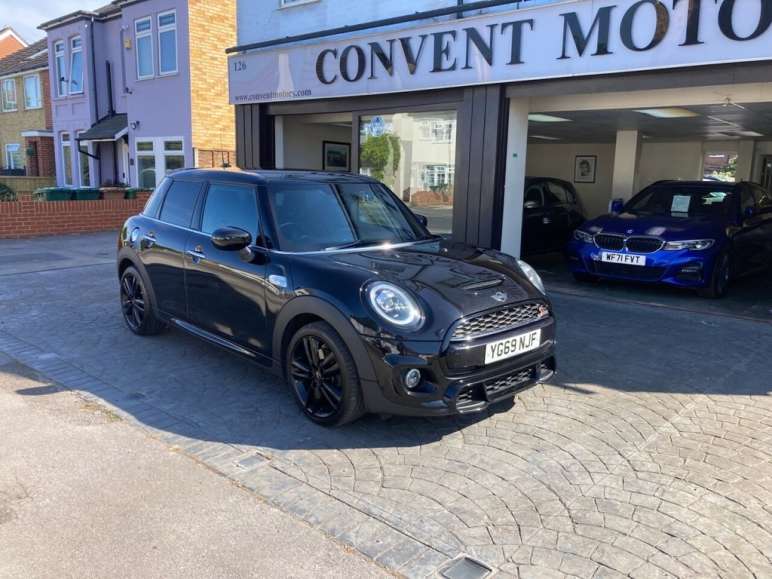 Mini Hatchback