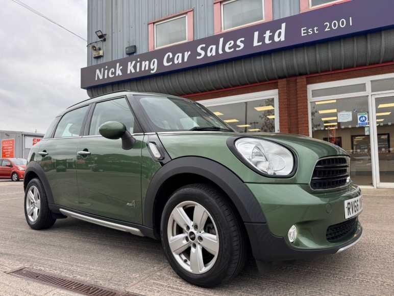 MINI COUNTRYMAN