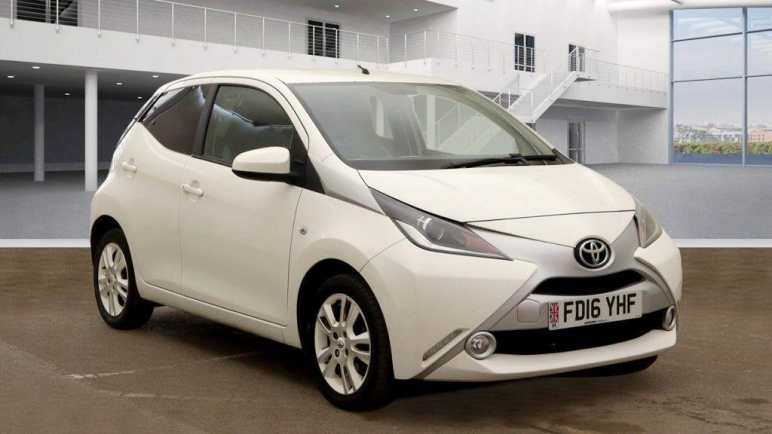 TOYOTA AYGO