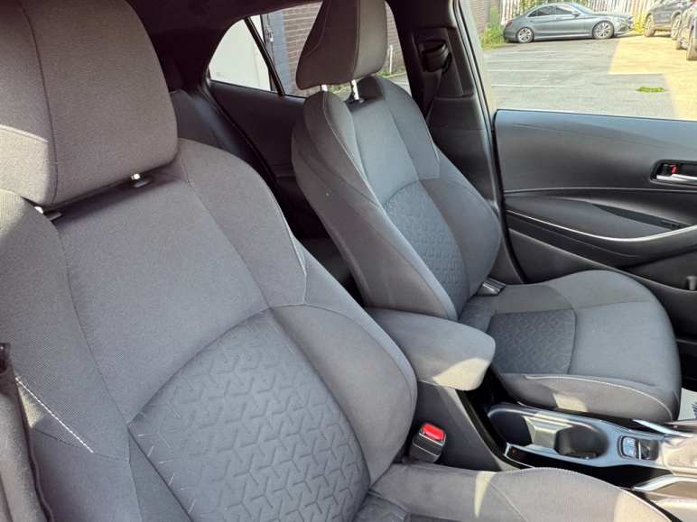2.0 VVT-h Design Hatchback 5dr Petrol Hybrid CVT Euro 6 (s/s) (184 ps)
