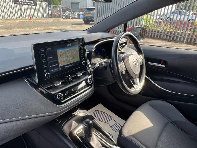 2.0 VVT-h Design Hatchback 5dr Petrol Hybrid CVT Euro 6 (s/s) (184 ps)