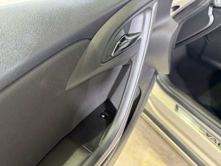 1.4T SE Convertible 2dr Petrol Manual Euro 5 (s/s)