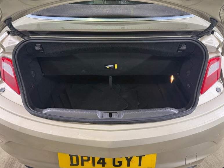 1.4T SE Convertible 2dr Petrol Manual Euro 5 (s/s)