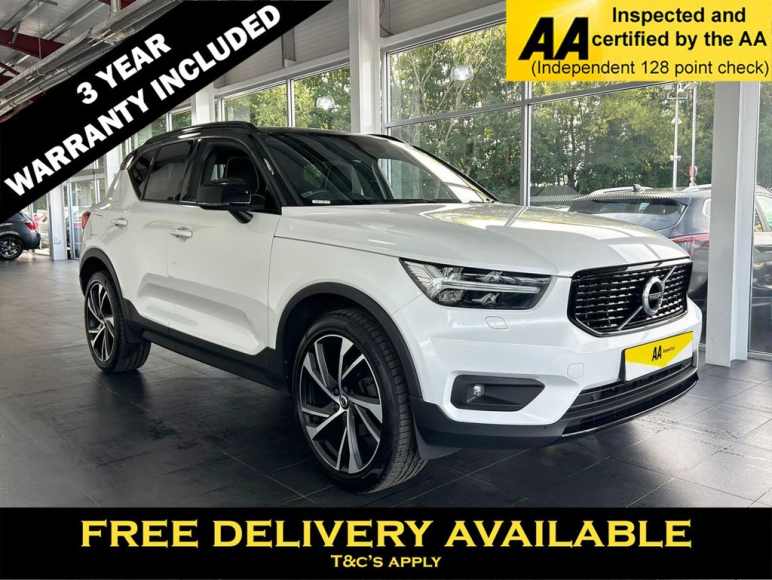 VOLVO XC40