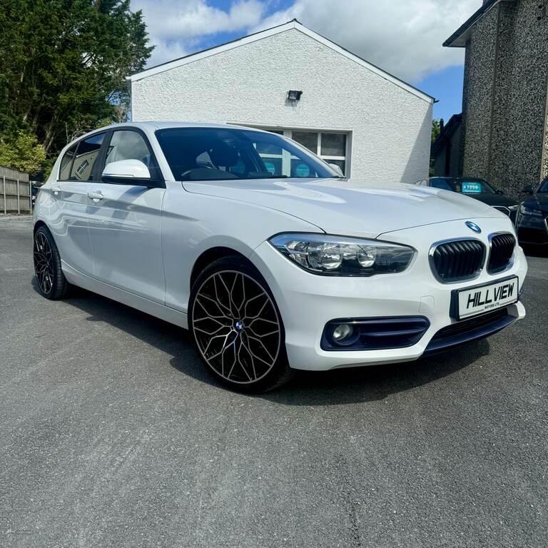 BMW 1 SERIES