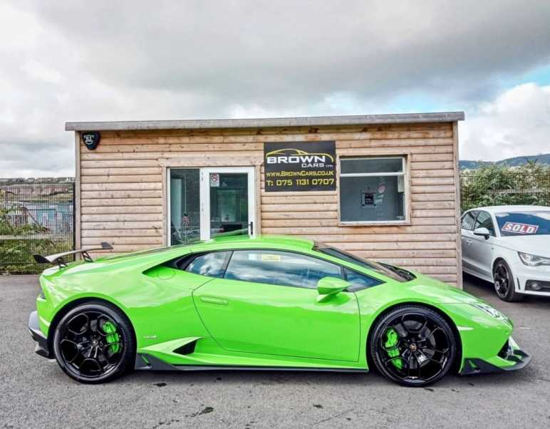 LAMBORGHINI HURACAN