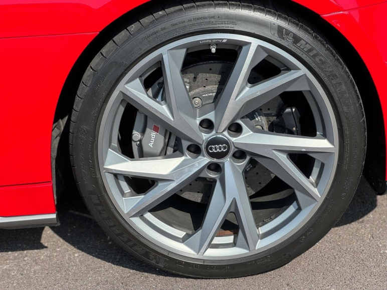 5.2 FSI V10 Performance Spyder S Tronic quattro Eu