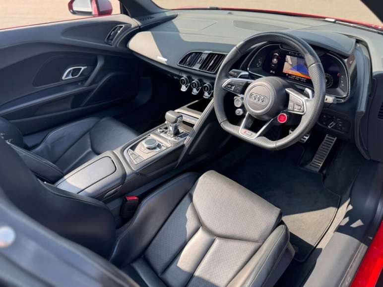 5.2 FSI V10 Performance Spyder S Tronic quattro Eu