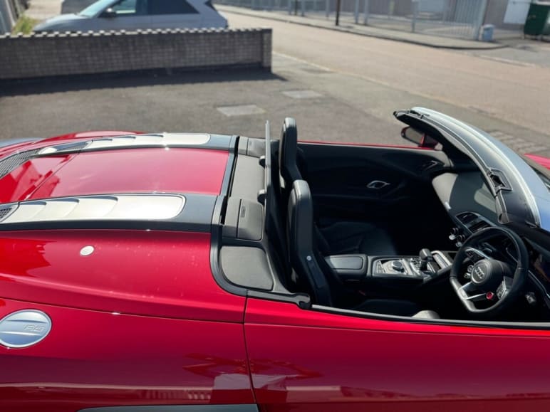 5.2 FSI V10 Performance Spyder S Tronic quattro Eu