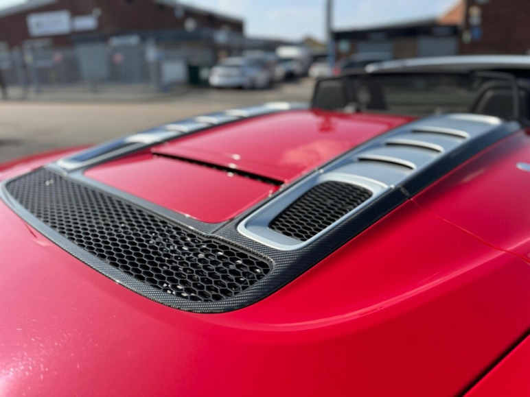 5.2 FSI V10 Performance Spyder S Tronic quattro Eu