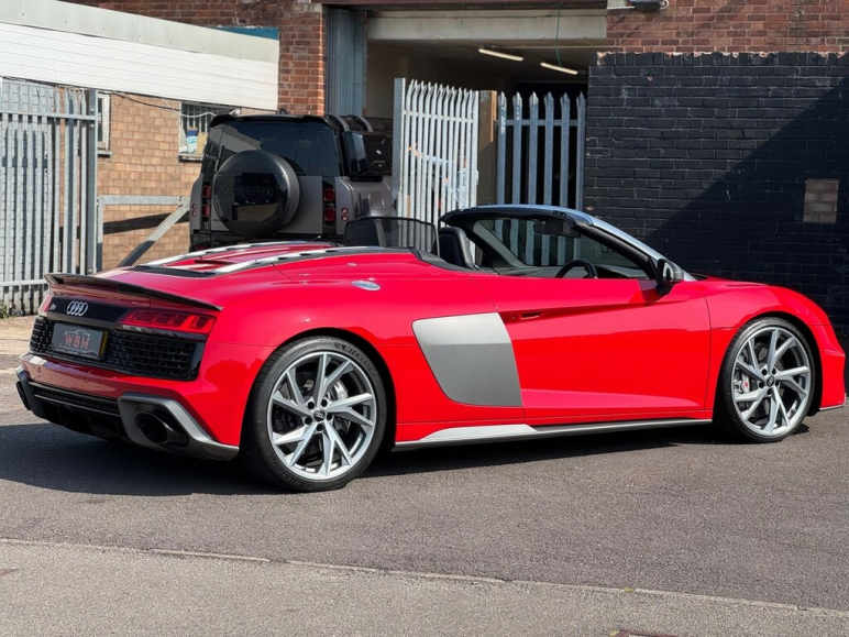 5.2 FSI V10 Performance Spyder S Tronic quattro Eu