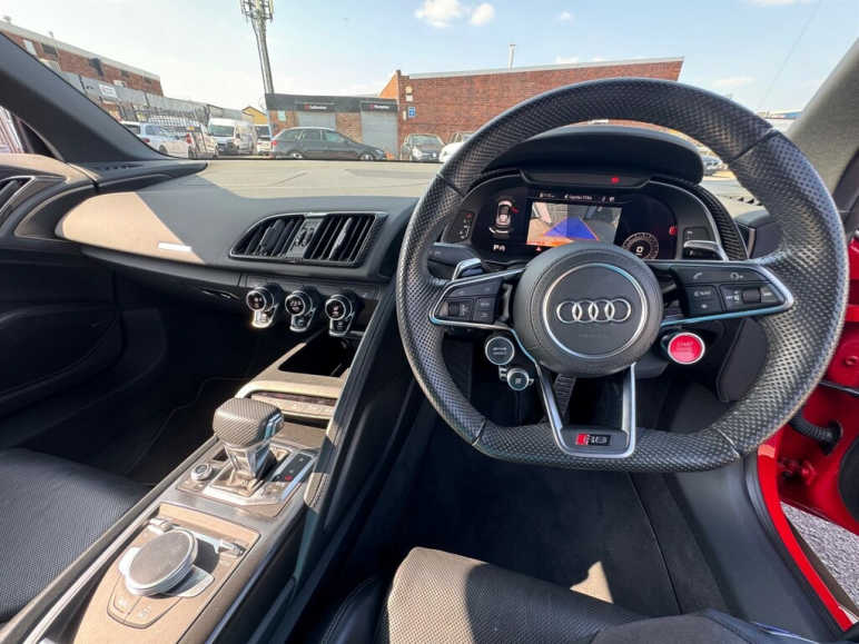 5.2 FSI V10 Performance Spyder S Tronic quattro Eu