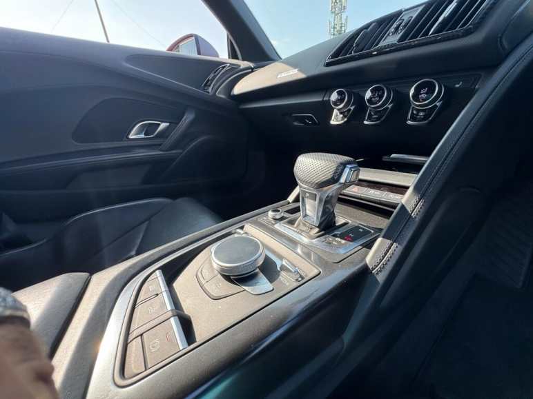 5.2 FSI V10 Performance Spyder S Tronic quattro Eu