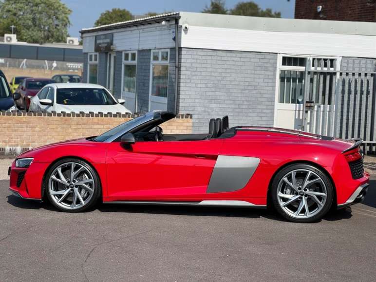 5.2 FSI V10 Performance Spyder S Tronic quattro Eu