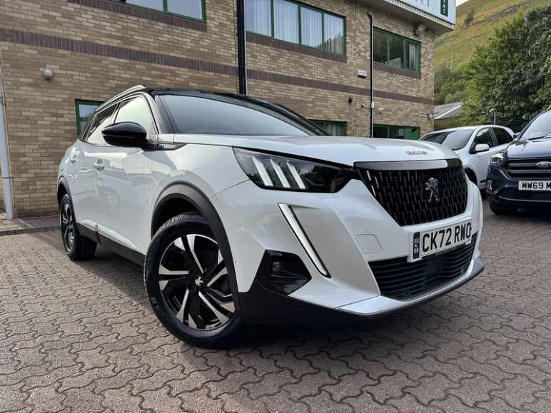 PEUGEOT 2008