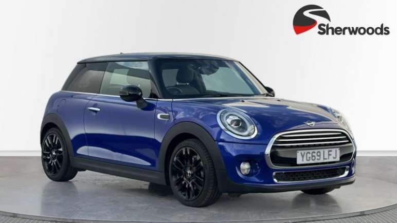 MINI HATCHBACK