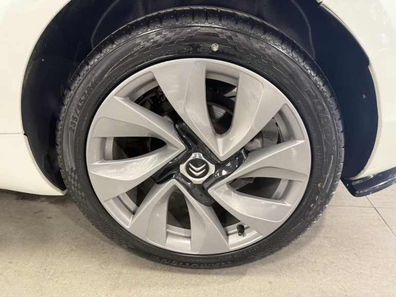 2.0 HDi DSport Hatchback 5dr Diesel Auto Euro 5 (1