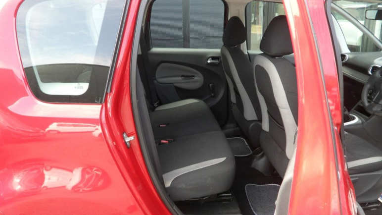 1.6 HDi VTR+ MPV 5dr Diesel Manual Euro 5 (90 ps),