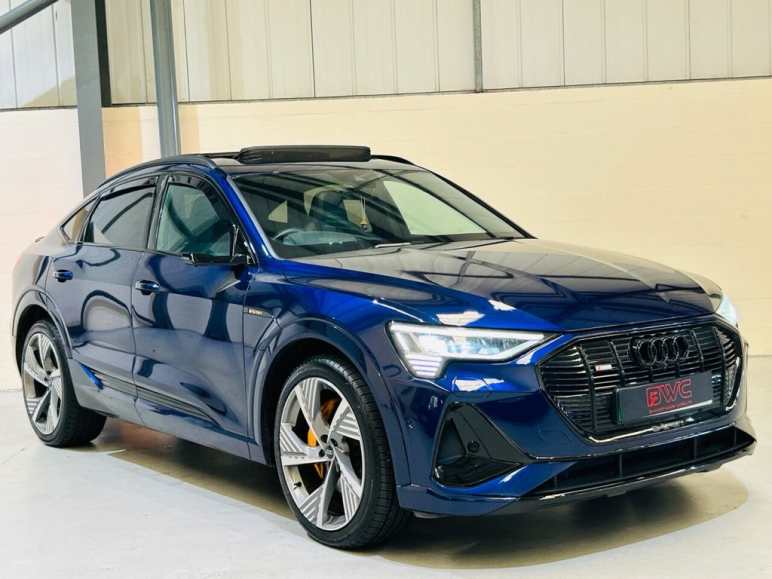 AUDI E-TRON