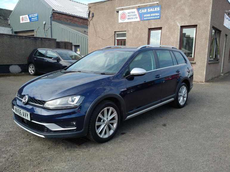 VOLKSWAGEN GOLF ALLTRACK