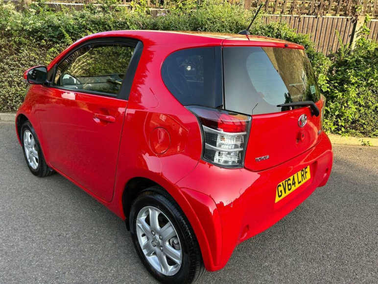Toyota Iq