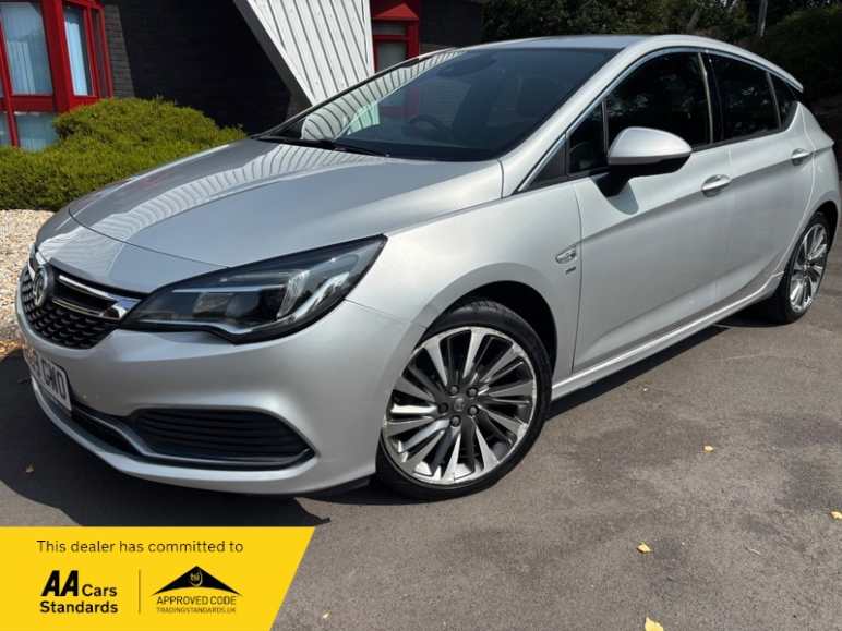 VAUXHALL ASTRA