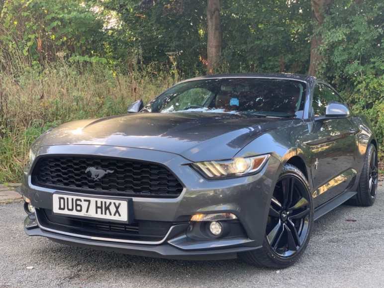 FORD MUSTANG